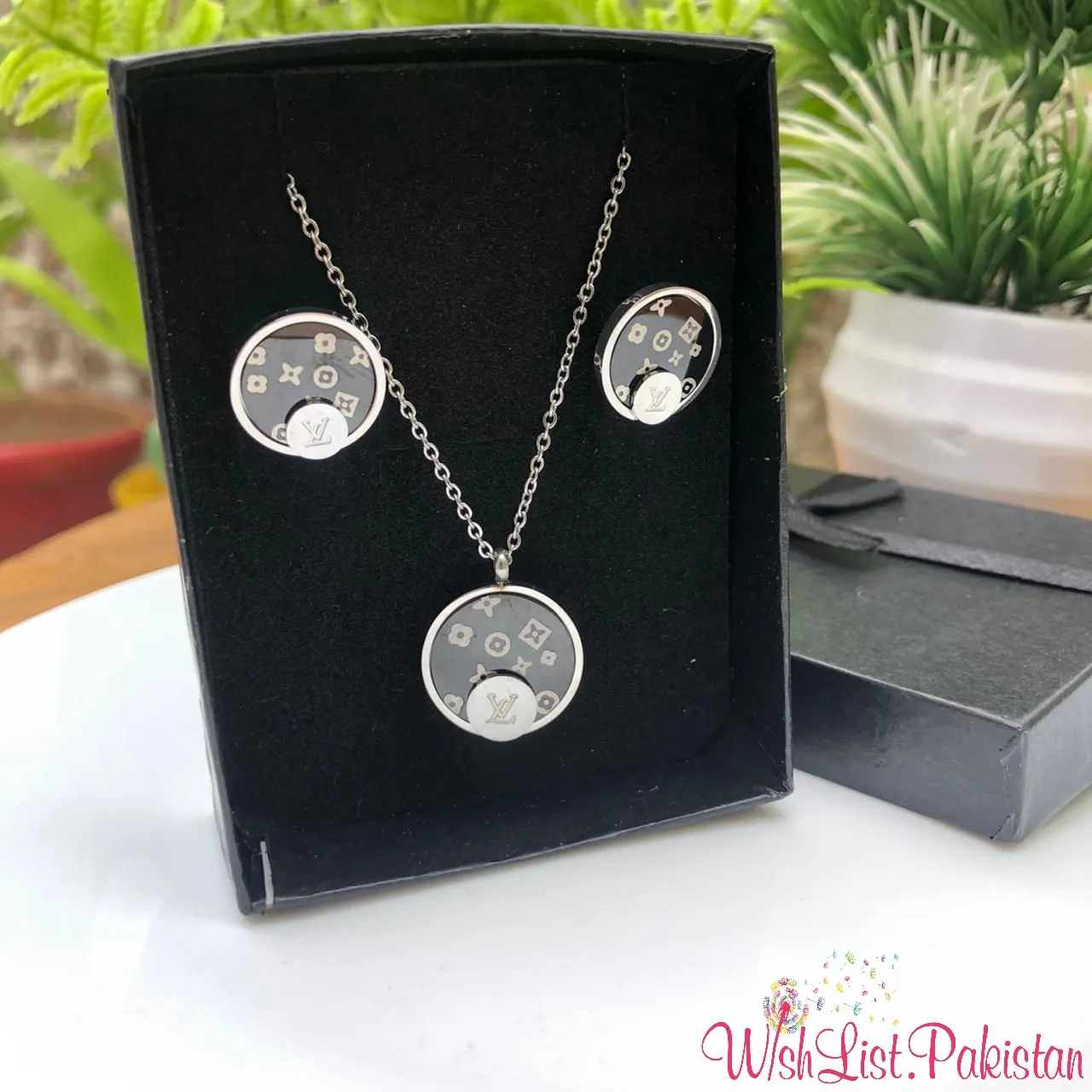 Lv Silver Jewelry Set