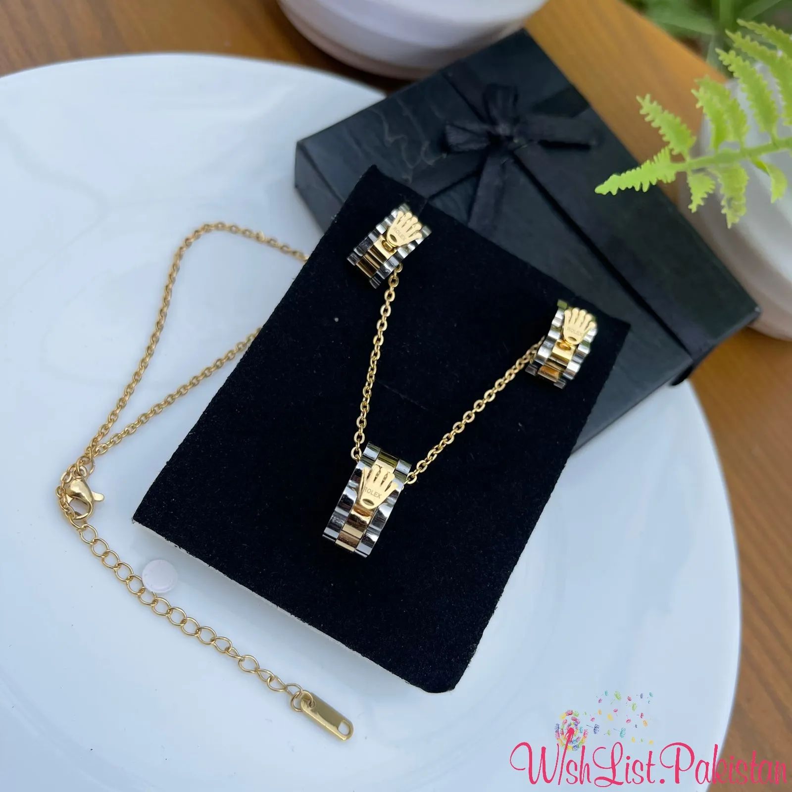 Rolex Chain Pendant With Earrings